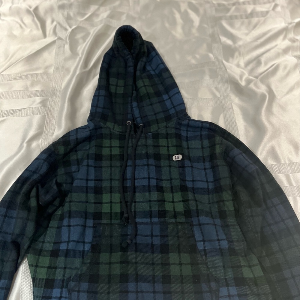 Womens cropped Abercrombie sweatshirt